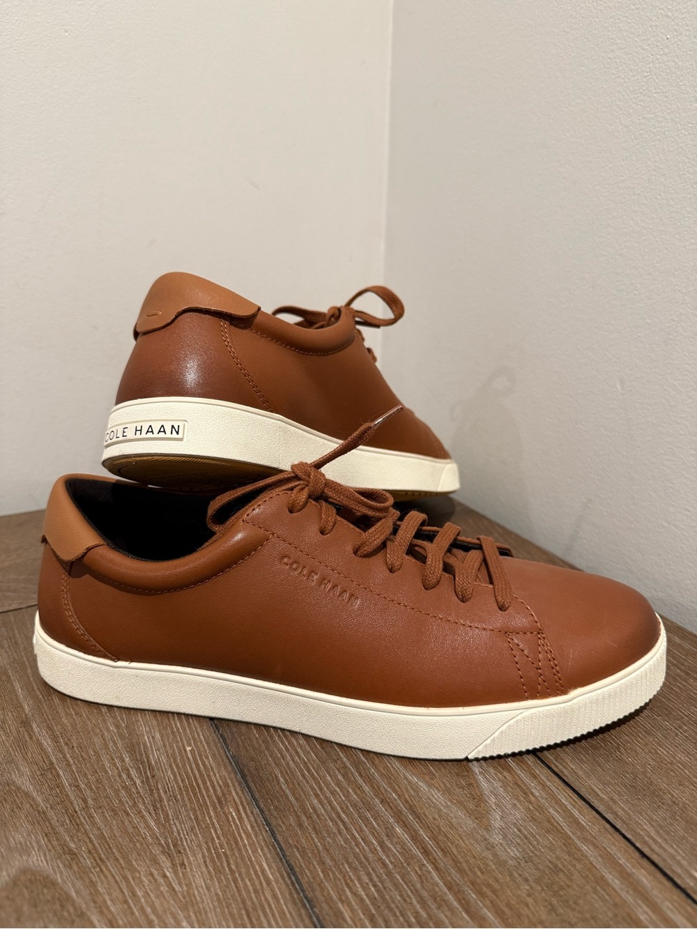 Cole Haan Mens Grand+ 360 Court Casual Leather Sneaker - Size 9 EUC